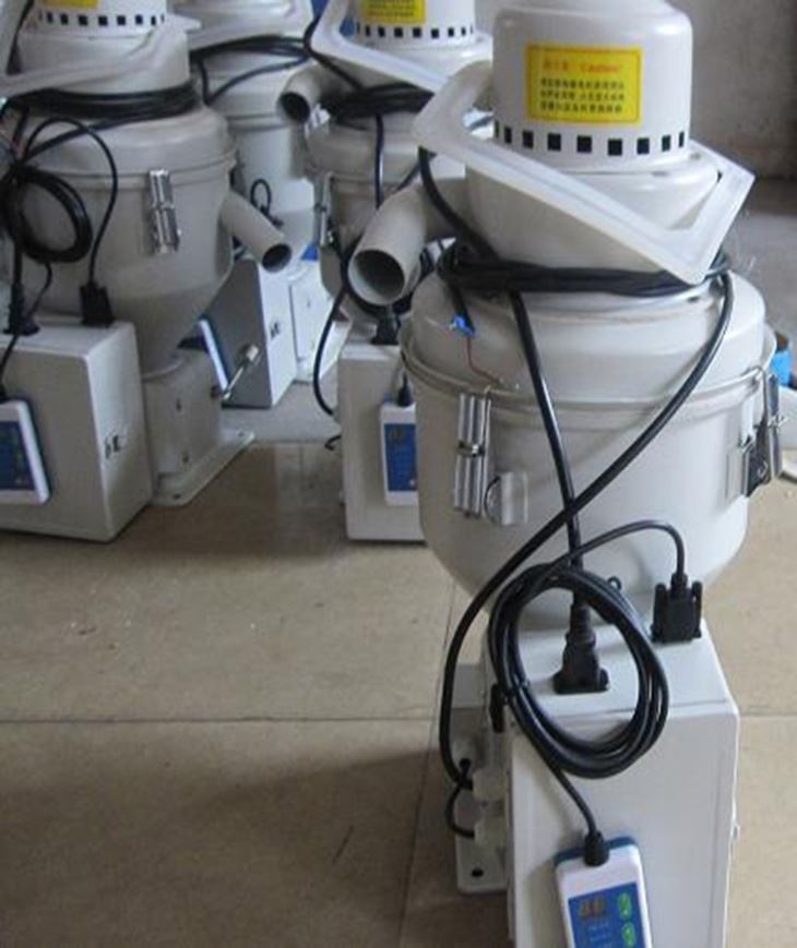 Plastic Feeder